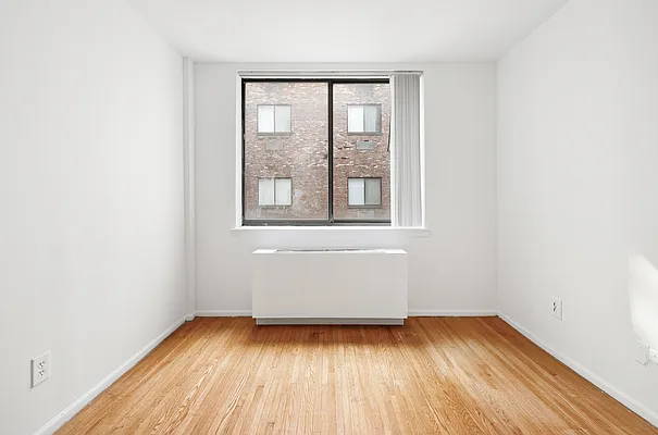 Rented by J PRESTON AND ASSOCIATES INC | media 28