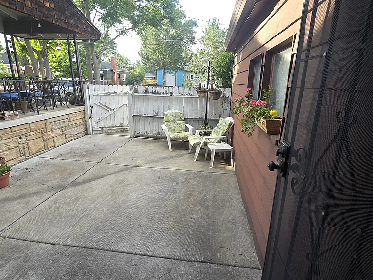 court yard