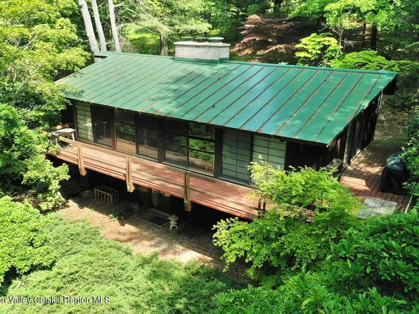 337 Tempaloni Road, Spring Glen, NY 12483