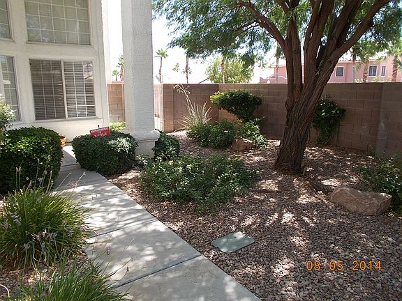 2nd image of 3798 Horseshoe Mesa St