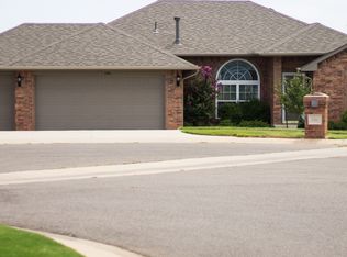 3301 Tecumseh Meadows Way, Norman, OK 73069