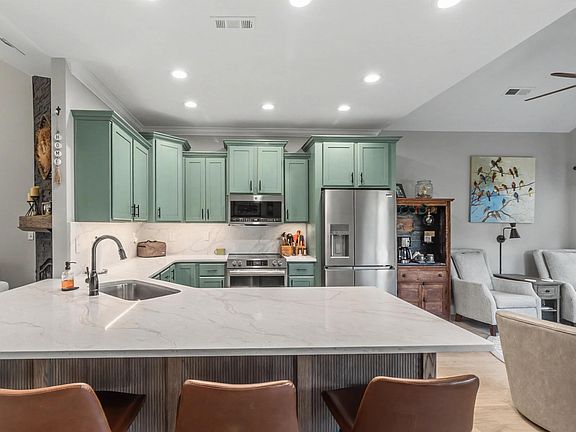 5th image of 2 Mossycup Rd