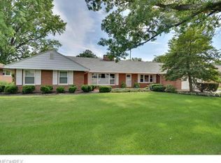 19805 Parklane Dr, Rocky River, OH 44116