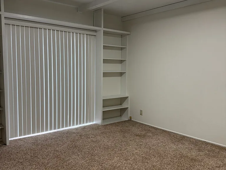 482 Nottingham Way — Photo 15