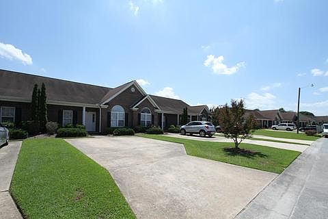 2nd image of 140 E2 Oak Towne Dr