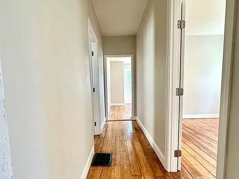 299 Cedar St #1 — Photo 7