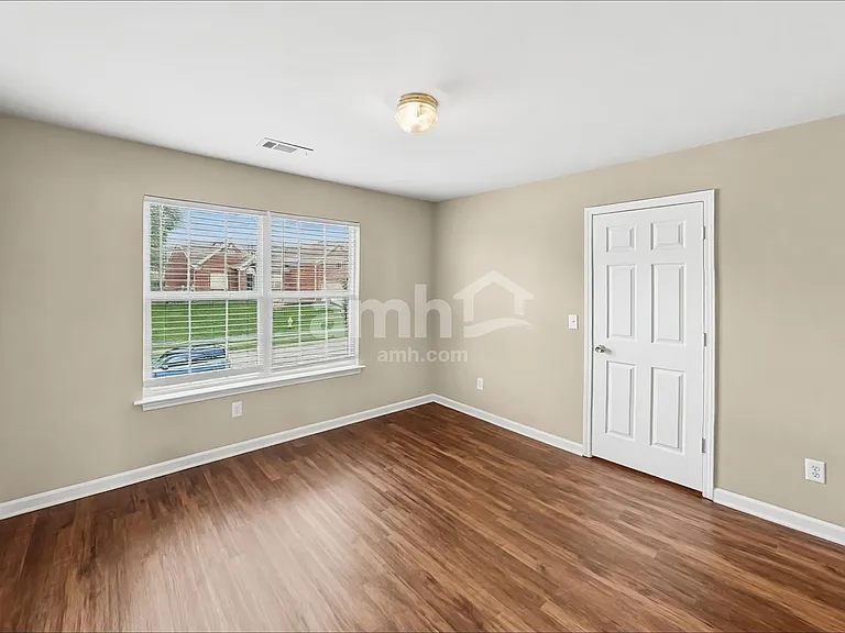 114 Cabin Branch Cir — Photo 17