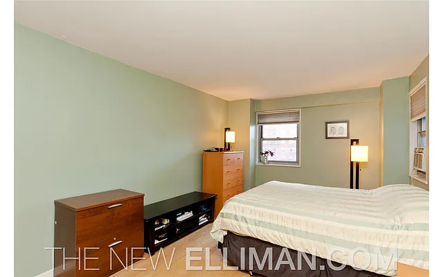 Sold by Douglas Elliman | media 7