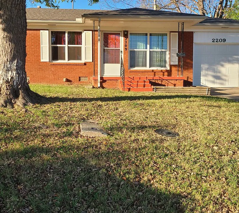2209 Flannery Dr