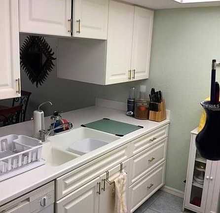 5th image of 4016 Oakview Dr #J