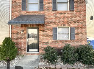 1428 Deer Lake Cir, Lexington, KY 40515