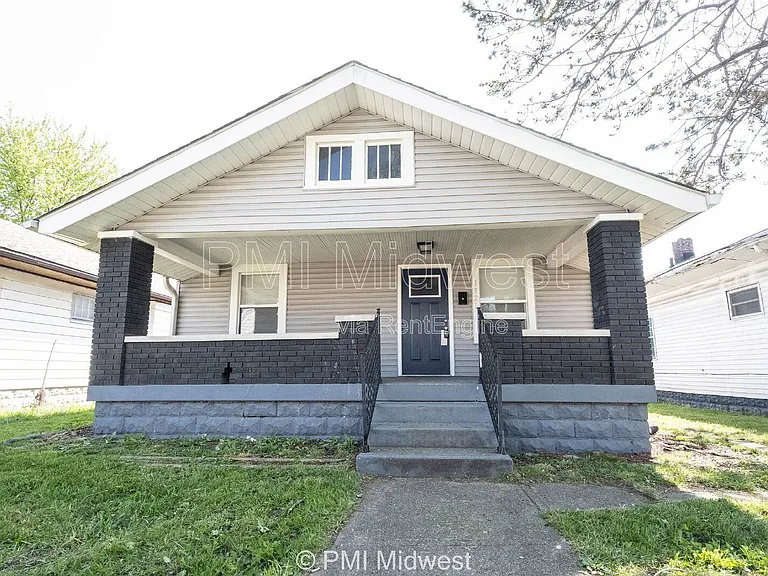 1321 N Ewing St — Photo 2