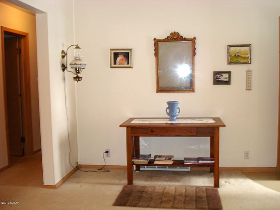 3rd image of 614 S Otter Ave