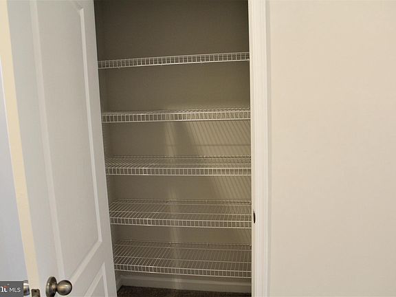4th image of 6050 Krantz Dr