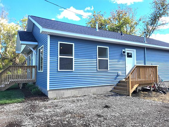 5th image of 6056 Pearl St