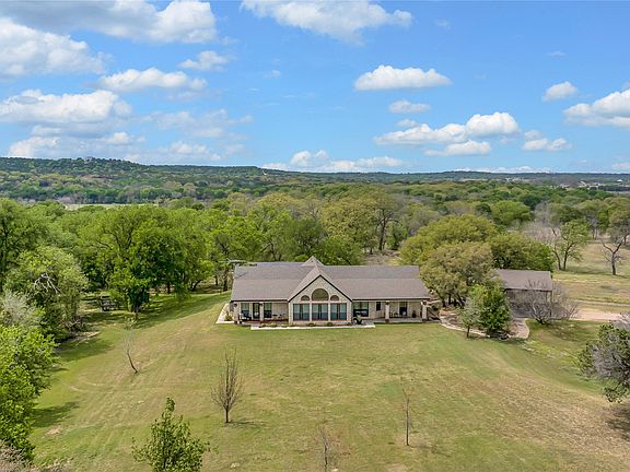 4th image of 310 County Road 4285
