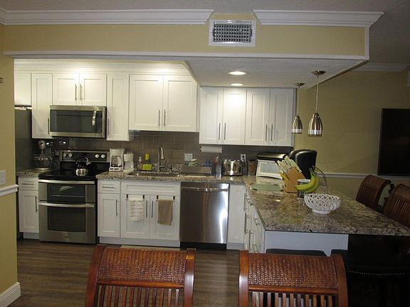 4th image of 14 Colonial Club Dr APT 103