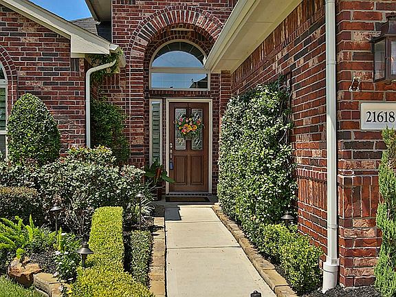 2nd image of 21618 Palaramo Ct