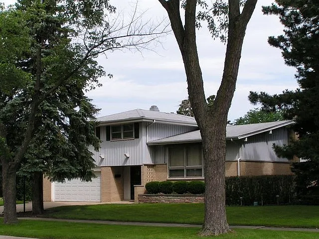 160 Michael Rd photo 1