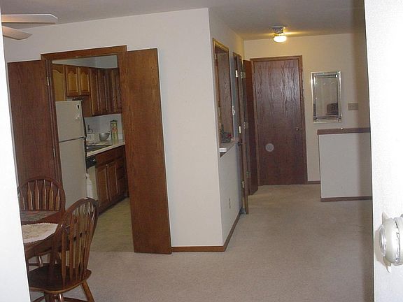 Living Room to Kitchen Hall Way