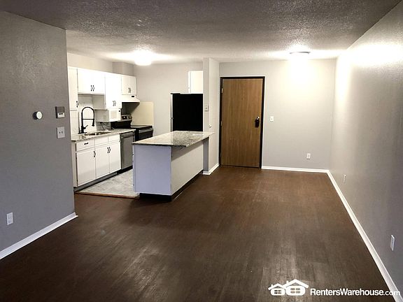 2nd image of 120 9th Ave S #101