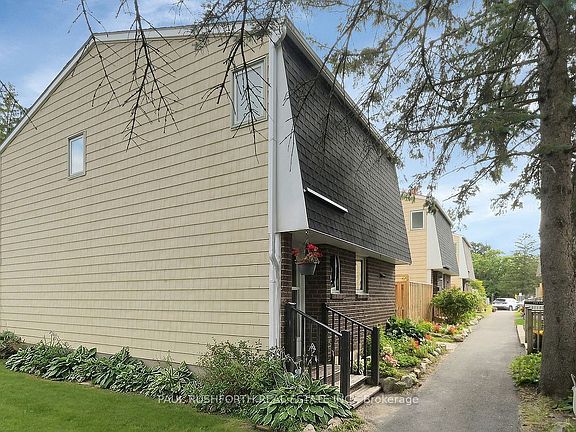 2nd image of 244 Salter Cres