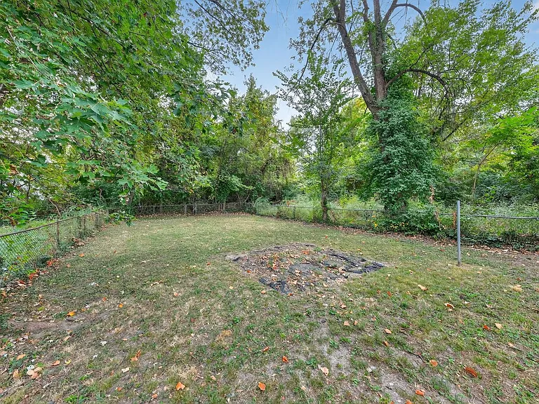 5638 Helen Ave — Photo 23