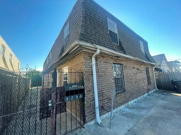 7851 Symmes Ave, New Orleans, LA 70127
