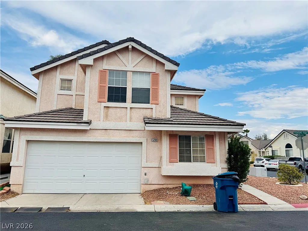 3 bed, 3.0 bath, 1573 sqft, $1,895 — Photo 1