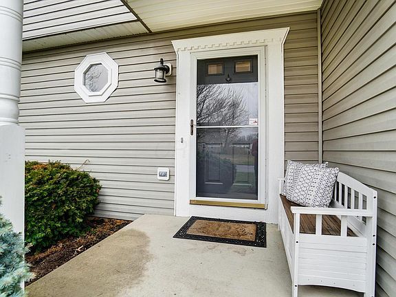 4th image of 3557 Courtland Dr