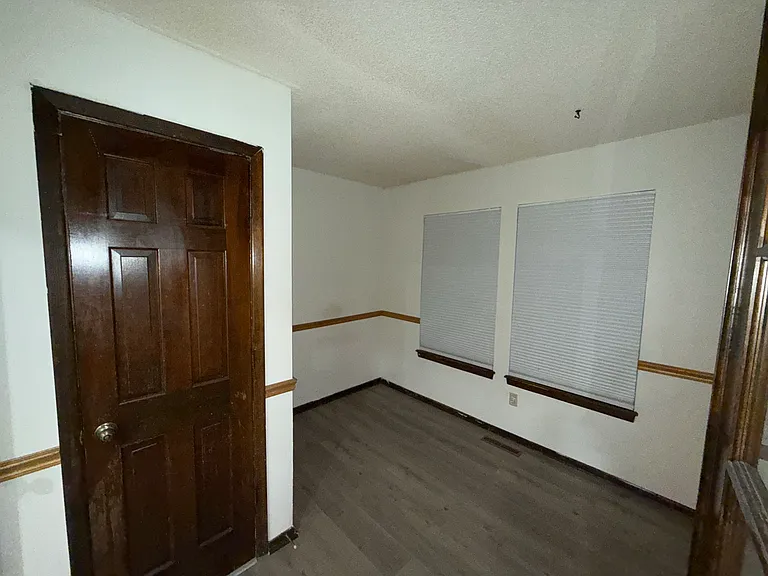 2041 S Helena St #C — Photo 12