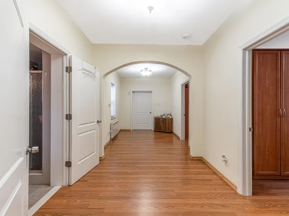 3817 Oceanic Avenue image 20 of 37