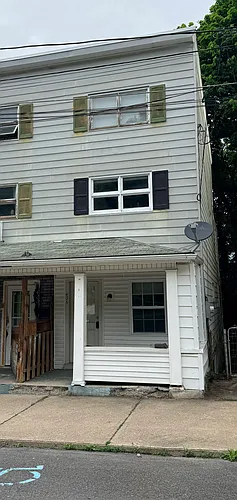 435 E 7th St Photo 1