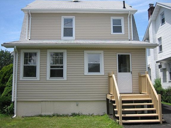 2nd image of 1011 Elmer Pl