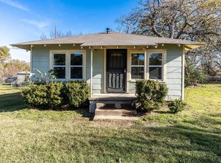 306 6th St, Palestine, TX