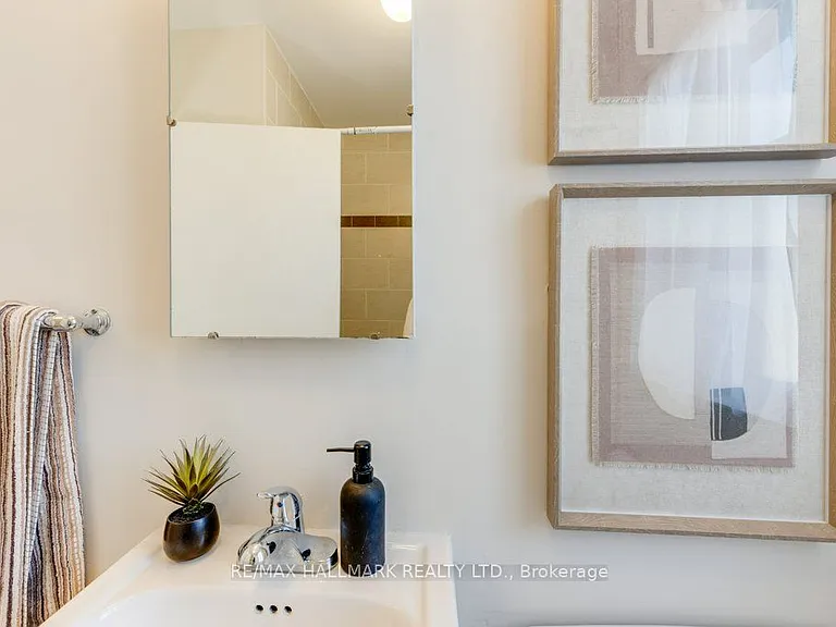 225 Woodville Ave #UPPER — Photo 19