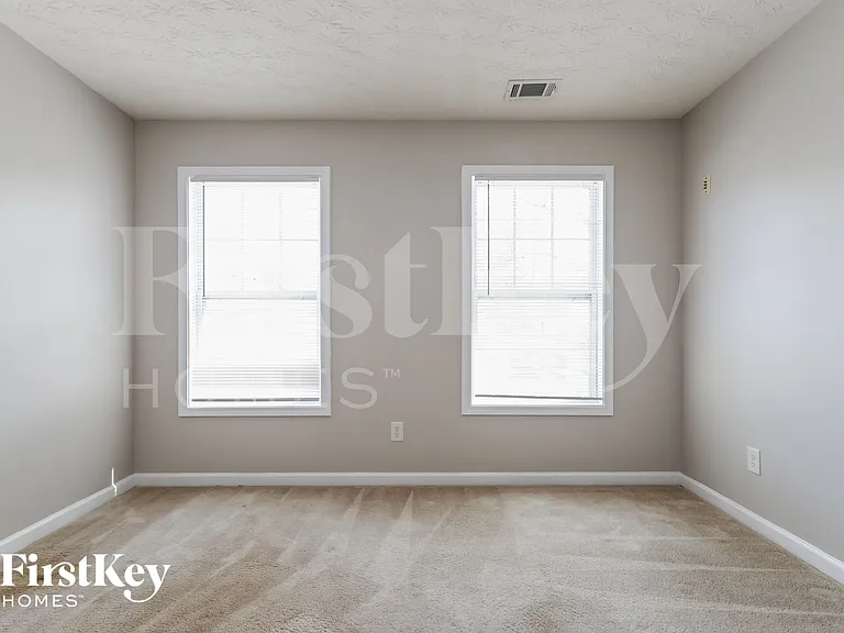 6919 Island Pointe Dr — Photo 15