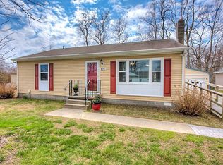 480 Riverside Dr, Center Cross, VA 22437