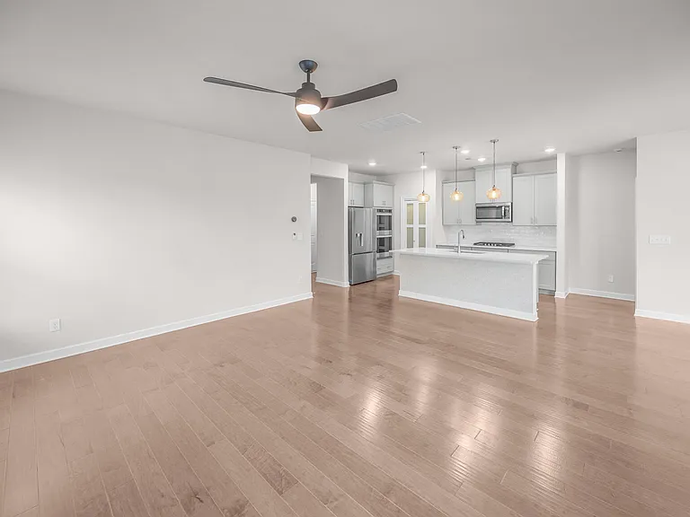 6407 Barcelona Way — Photo 14