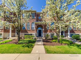 445 Prestwick Ln, Wheeling, IL 60090