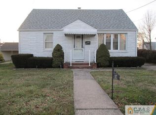 17 Clauss St, Carteret, NJ 07008
