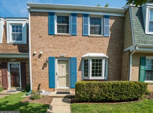 2533 Herrell Ct, Falls Church, VA 22043