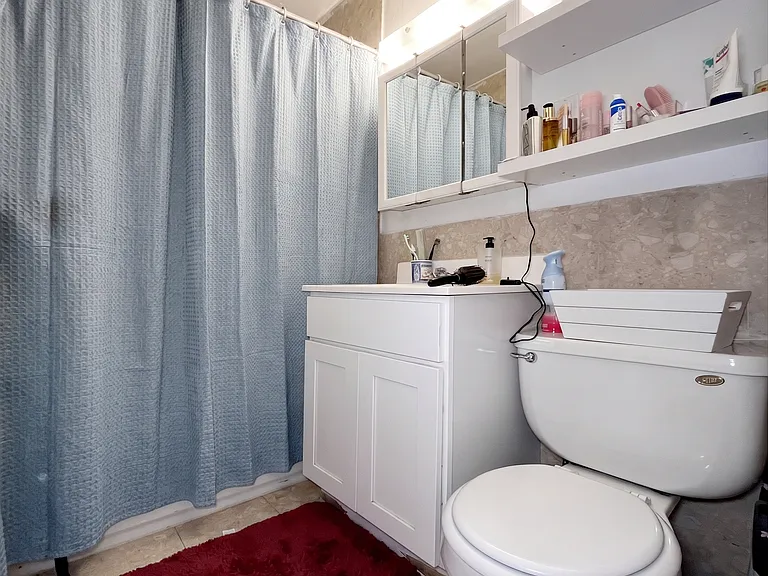 361 E 10th St #28 — Photo 5