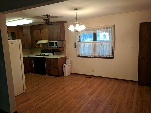 5th image of 350 W 7th St