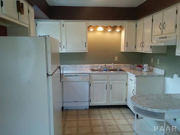 4th image of 3546 W Richwoods Blvd
