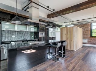 1830 Rue Panet #412, Montreal, QC H2L0G1