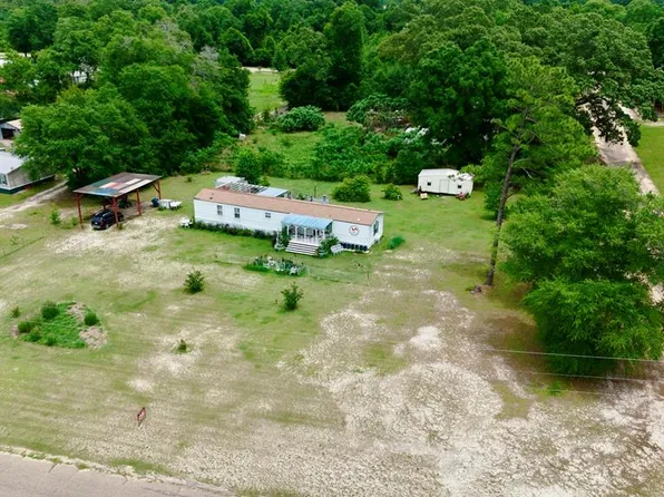 151 Clover St, Gordon, AL 36343