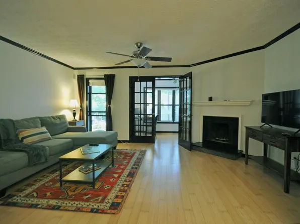 410 Summit North Dr NE, Atlanta, GA 30324