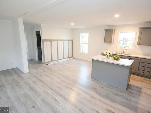 2nd image of 260 Marshall Mill Rd #121