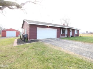 9521 W Portland Rd, Clarksville, MI 48815